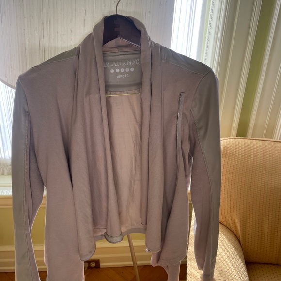 BLANK NYC Faux leather and fabric jacket asymmetrical - Picture 4 of 9